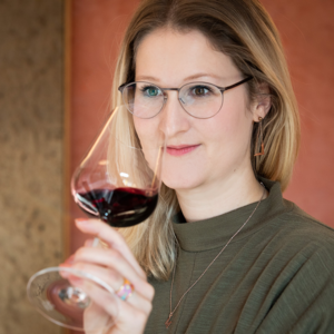 Vinodea | Weinhandlung | Weine von Winzerinnen | Michaela Riedmüller